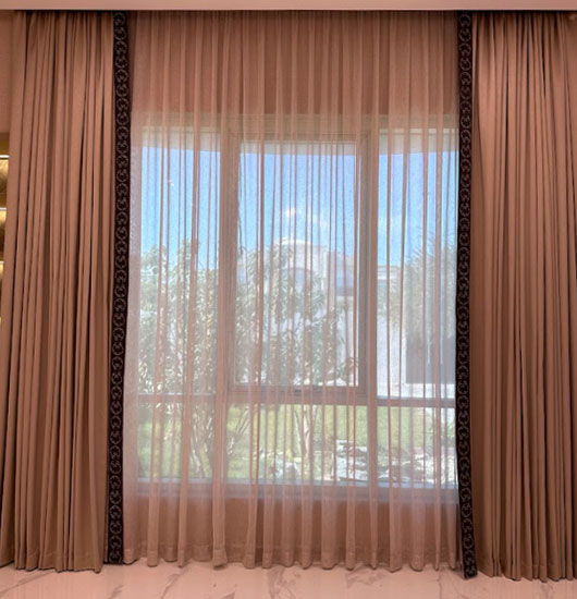 Curtains and Blinds in dubai